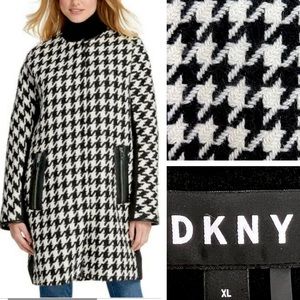 DKNY houndstooth pattern coat size XL